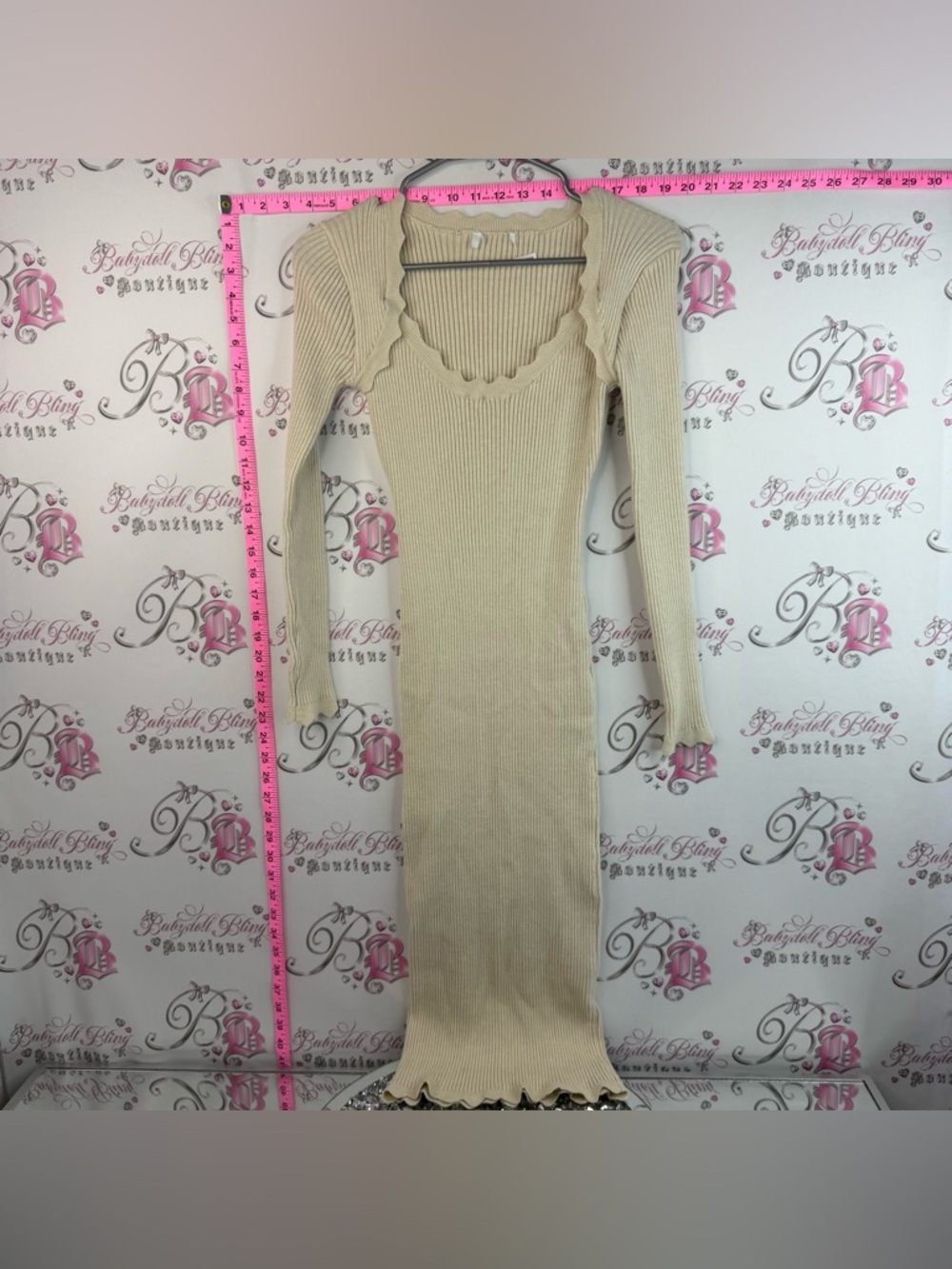 Long sleeve dress stretchy, scallop, Ribbed Long Sleeve Midi Dress in Cream